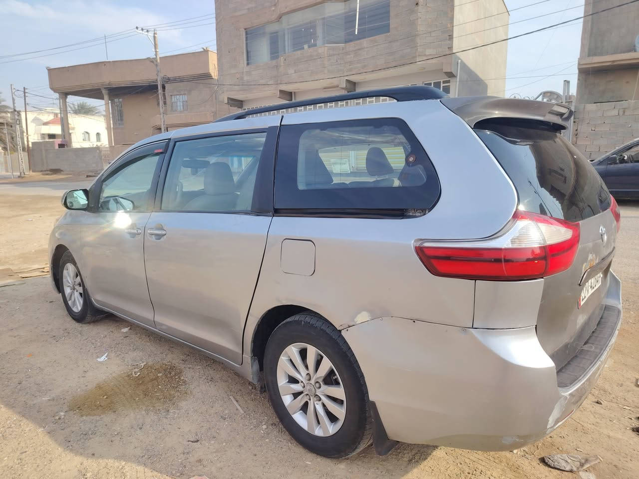 للبيع تويوتا سينا 2016 فول مواصفات رقم اربيل الجديد تكسي الضرر جاملغ خلفي اليسار وصندوق السعر 135 وبيهه مجال للاتصال ***********
