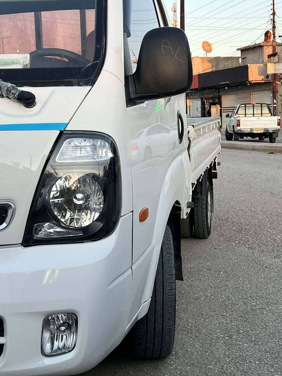 كيا2010
جوتردووگةم 
تةبريتي ساردوگةرم 
6تايي تازة
ناوبودي
بةشةرتي 10وةستا 
***********واصاب فيبر
