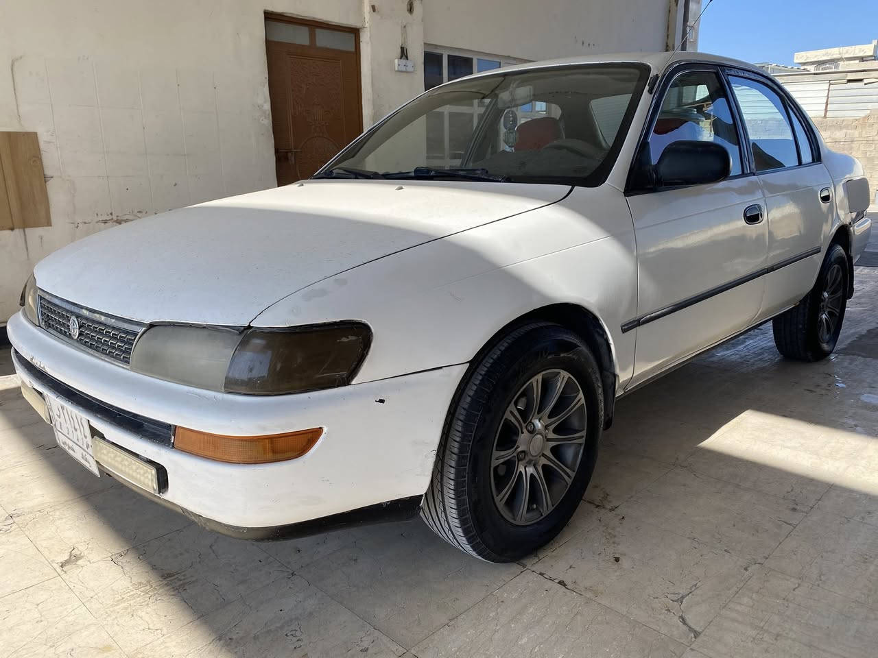 من رخصه الادمن 
سياره نوع كورله موديل 1994يسرى بلاي سياره كلش نضيفه بعد احله من الصور رقم بغداد شرط التحويل كير مكينه صدر تخم تاير كله جديد سياره جاهزه مابيها اي نقص السعر 43
التواصل *********** العنوان فلوجه الكورنيش
