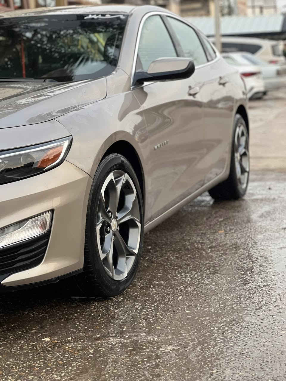 ماليبو 2023السارة حادثه خشم البنيد فقط او راجع بارد او بيه بارد بلصندوق علة كد شبر والباقي كفالة السيارة ماشية 80كيلو متر كير مكينة تبريد كفالة معوقين السيارة والمعوق كلشي ما بيه مصوب برجلة للستفسار ***********
