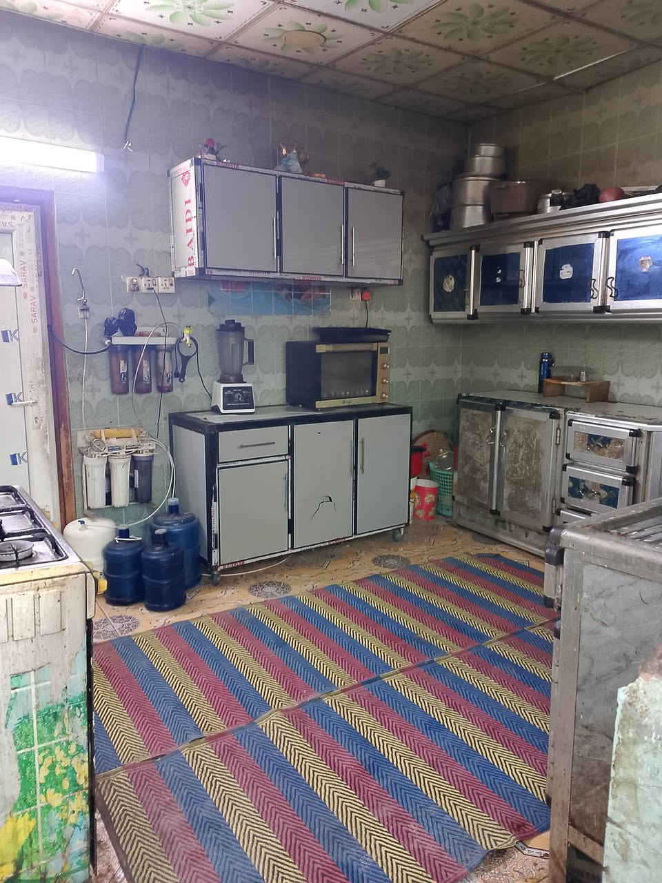 بيت للبيع المساحه 220 متر طابو زراعي قابل للتطويب طابق واحد كونكريت مكون من غرفتين (4×4) صاله (8×4) استقبال(5×4) صحيات عدد 2 خارجيه وداخليه+ طارمه مع خدمات كامله كهرباء + ماء + تبليط قريب على المدارس 
العنوان حي الامين الاولى مقابل  حسينيه مالك الاشتر  نزله (سيد حسين ابو الانشائيه) 

مع عرصه 250م (سعر البيت +  سعر العرصه)  للاستفسار ***********
