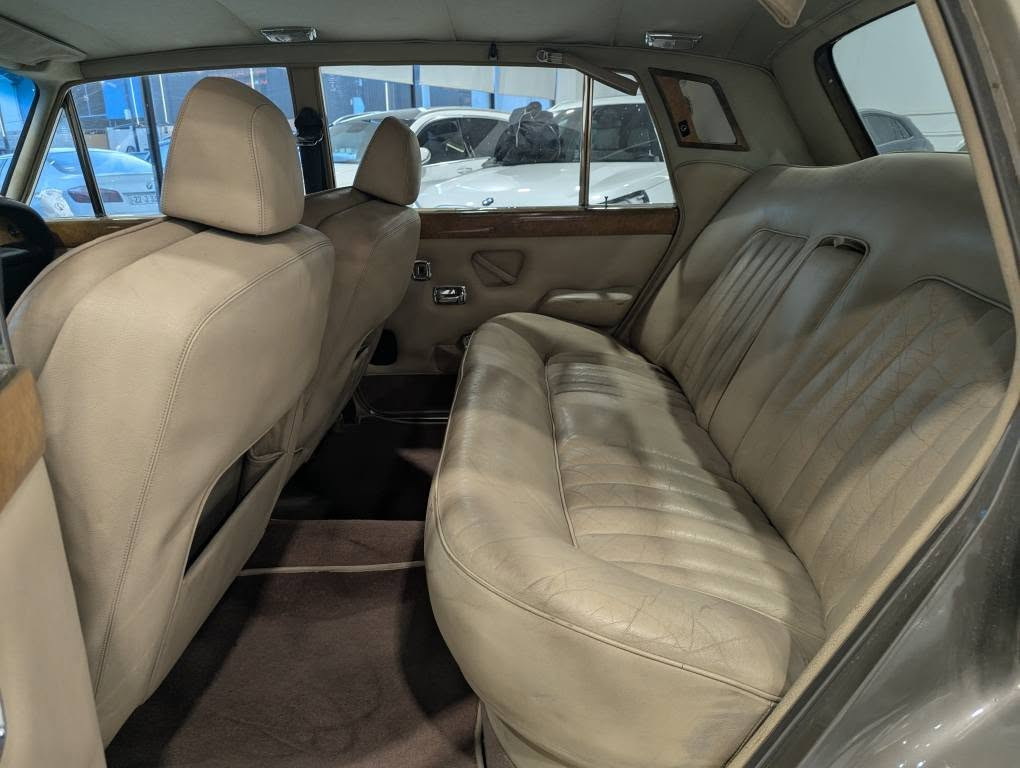 رولز رویس مودیل 1971

سعر 225$ ورقە ومجال

السیارە رقم اربیل کامل
محرك 8 سلندر بلادی وضع شریکە
مواسفات فوول
تبرید کشنات کهربایی
مکان اربیل
***********
*********** أربيل, العراق
