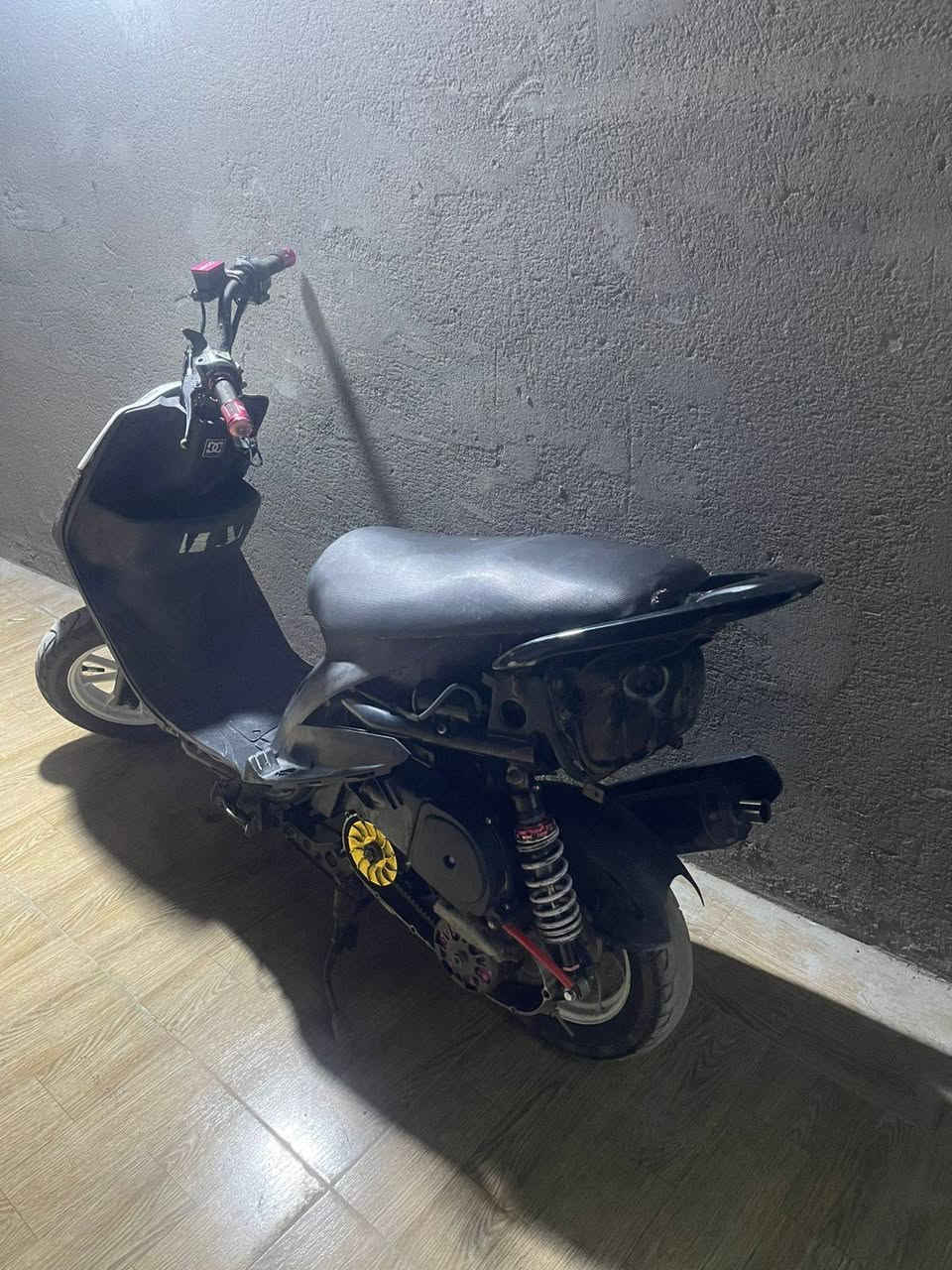 سلام عليكم ماكس عدله للبيع اوراق ومنفيس بلاديه 49 مفتوحه بس ولفات لباقي كفاله كلجات رياضي وبيه نواعم تزويد دراجه نضيفه مال جناي ب 550 وبيه مجال قليل 
مكاني حي الغدير يم فلكه القاضي 
***********
