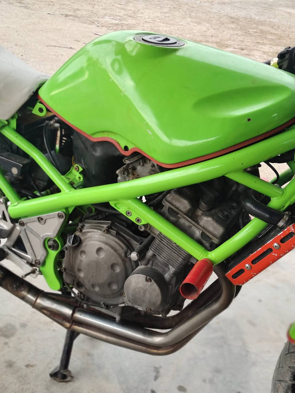 السلام عليكم باندا سوزوكي عادي محرك ربع كامله مكمله بلكات NGK كابريترات صافيه باتري جديد اصلي نقصها فقط صفاحيات السعر 
مليون و100 مكاني المقداديه قريه الحساويه 
***********
