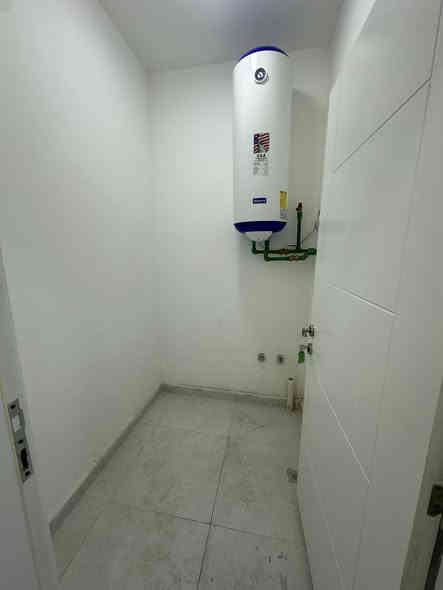 � فرصة ذهبية ما تتفوّت! 🔥
شقق جاهزة للبيع والإيجار داخل واحد من أرقى مجمعات بغداد
✨ مجمع دار السلام السكني ✨

🔹 مساحات واسعة: 205م² و 134م²
🔹 أسعار إيجار مناسبة جداً
🔹 موقع استراتيجي على مطار المثنى
🔹 قريب من المنصور و الكاظمية
🔹 مجمع متكامل الخدمات – راحة، أمان، هدوء

🏡 سكن يرفع راسك… وخطوة ذكية للاستثمار!

📞 للاستفسار: ***********
مكتب النوي للعقار
