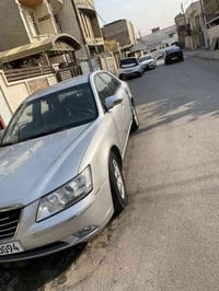 سوناتا ٢٠٠٩ حادث جاملغ وبنيد مصبوغه عام للجماليه السعر ٩٥ المكان الدور...