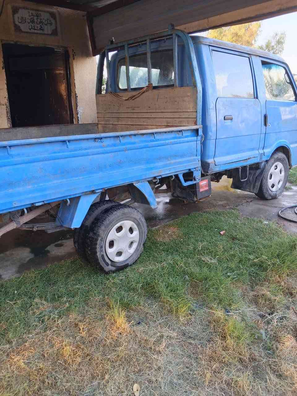 سيارة دبل قماره المكان بغداد المحمودية السعر 55 وبيها مجال موديل 95 سنويه 2031 للستفسار ***********//***********
