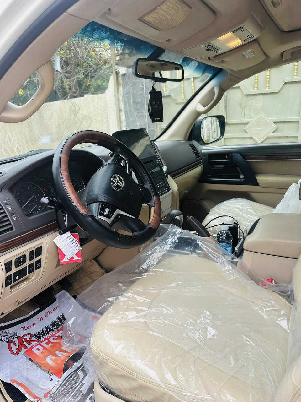 سلام عليكم 
لاندكروز ساز موديل 2012  محدث داخل وخارج بلاد سياره نظيفه جدا
 حداديه مكينه كير كله بلاد 
تبريد ثلج 
تخم تاير جديد  حجم 21 
محرك 4000
ثلاجه . مري قلاب . تحكمات .شاشه لمس . ماشيه 196 k
سياره محدثه لغرض الجماليه فقط 
رقم السياره بغداد 
مابيها اي حادث  وبالعافيه عل ياخذها سياره خير من الله
السعر المطلوب 34 الف  قابل للتفاوض 
عنوان / بغداد / حي الجهاد 
***********
