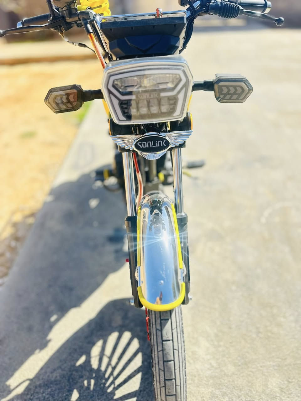 السلام عليكم
سولنك ٢٥زنجيل محرك ٢٠٠
مراوس وبيع أوراق بصمات سويجات 
مكاني القائم حصيبه 
موصل ٩٠٠ومابعته بسوك يمه زود حيالله 
تواصل خاص


**إذا كنت صاحب هذا الإعلان وتريد حذفه لأي سبب، رجاءا أرسل رسالة إلى الدعم الفني**