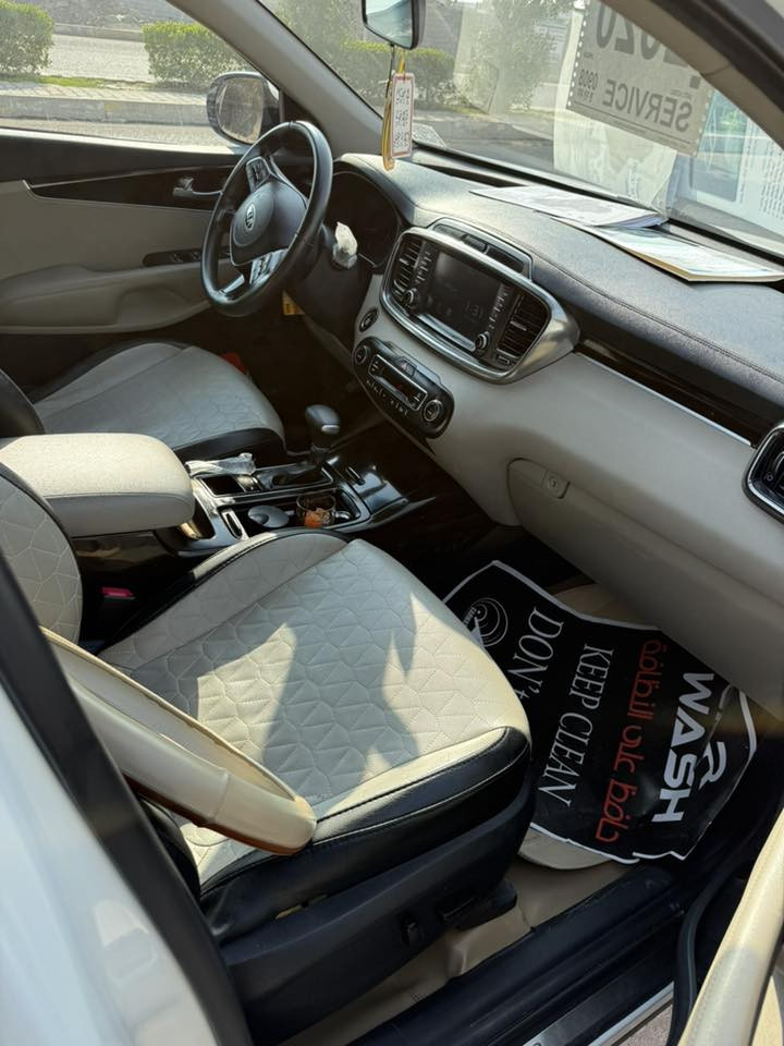 كيا سورينتو2020/خليجي
رقم بغداد مشروع وطني

السيارة ماشية // 118 الف 

السيارة جديدة بمعنى الكلمة 
بيها صبغ جاملغ امامي بدون دواخل وشوي بارد 
حتى نگراش بالبنيد ماكو 

وشرط السيارة احلى من الصور 

مواصفات //

بانورما السياره

حجم المحرك 3500
6 سلندر 

مفتاح التشغيل بصمة

حساس امامي

الكشنات كهربائيه

حساس خلفي 

بك لايت led 

فتح الجنط الخلفي اوتو

المقاعد جلد7 

ويل كب 19

كاميرا خلفية  

يدات نيكل 

نطام ترحيب عند الاقتراب 

انظمه قياده ايكوو وسمارت وعادي 

مخرج USB 

‏ABS

نظام التزحلق

المري شفط

اشاير بالمرايا

بصمه تشغيل 

تبريد ثلاث قطع

تحكم ستيرن جهتين

بردات أبواب خلفية بلاديه 

 مكان السياره الرمادي الاتصال //‭0782 651 8608‬

السعر // 235 وبيها مجال
