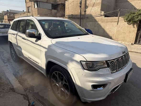 لسلام عليكم 
للبيع جيب ليمتدد 2019  خليجي مكفوله بغداد  
 ماشيه 88 ميل
فول مواصفات ١/١لميتدد 
رادار جانبي نقطه عمياء 
داخل بيجي مميز 
دشبول جلد طبيعي 
حجم المحرك: 3600
فور ويل 4/4 ماوس  
دبل سلايت بانوراما 
تشغيل عن بعد 
شفتات ستيرن 
جنطه كهربائي شفط 
حساسات اماميه + خلفية 
سستم صوت الباين 12 سماعة 
دمامي خلفي بلصندوك
قطعتين تبريد ثلج
كشن خزن ميموري 3 وضعيات
 مقاعد جلد اصليه  كهرباء (تدفئة+تبريد) 
 كشن خلفية تدفئه
تدفئه بلاستيرن 
يدات ستيل اصل 
 كامرة خلفية دوارة اصلية
 نظام سبورت s
 نضام اقتصادي
 مري الداخليه معتمه  مرايا جانبية حساسة للضباب تعمل
تلقائياً + اشارة بالمري 
 لايت عدسة زينون يصعد وينزل ويه الستيرن 
بيها بارد كد 4 اصابع بالجنطيه فقط بدون صبغ بدون اي فتح ع وضعهه باقيه
السعر 280 
للاستفسار ***********
