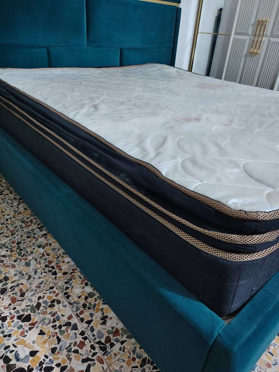 دوشك نفرين للبيع
الشعب


**إذا كنت صاحب هذا الإعلان وتريد حذفه لأي سبب، رجاءا أرسل رسالة إلى الدعم الفني**