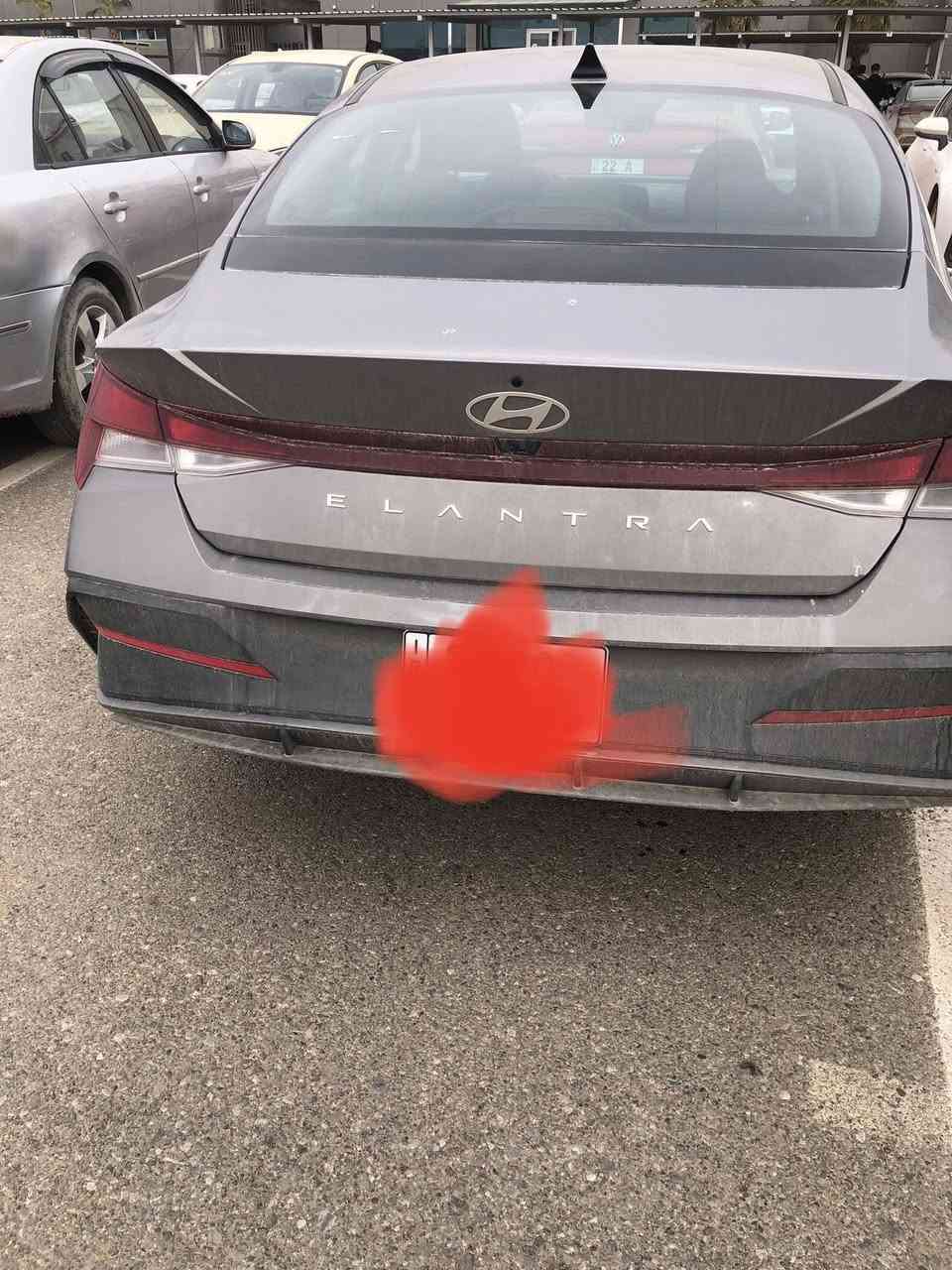 السلام عليكم الانترا 24 فول مواصفات ما عدا الفتحة وارد امريكي مرقمة اربيل و جاهزة سنوية 2031 اليوم ترقمت شرط التحويل العنوان اربيل السعر 165 
***********
ملاحظة السيارة نبدل باب السايق بلادي
