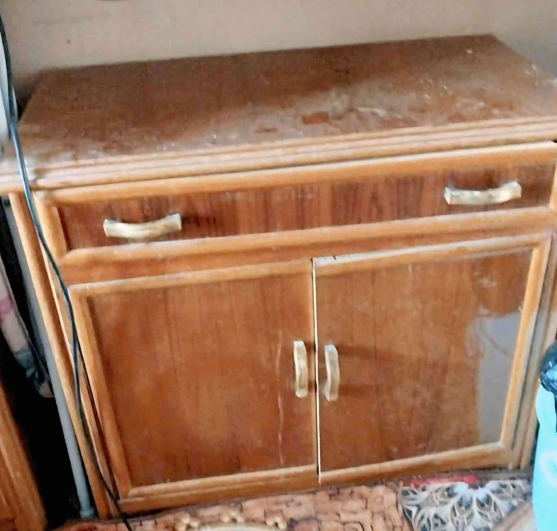 غرفه تزكام نجارة  طابقين نظيفه اي ضرر مابيها
فقط تراب لان متروكه


**إذا كنت صاحب هذا الإعلان وتريد حذفه لأي سبب، رجاءا أرسل رسالة إلى الدعم الفني**