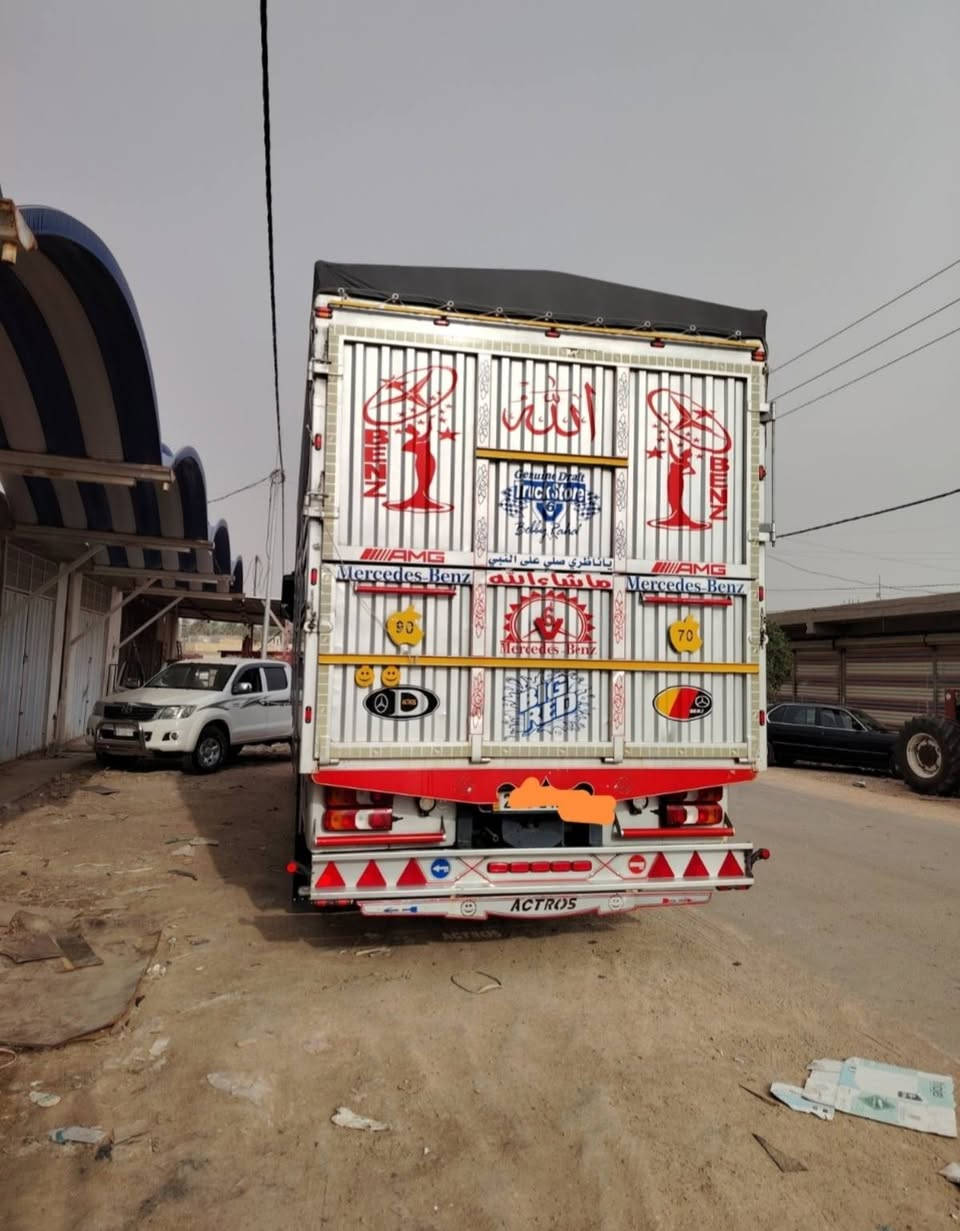 اللهم صل على محمد وآل محمد السلام عليكم مارسدس وحش موديل ٢٠١٤فول للأخير دبل مناميه كامره وحساس وسياقه ذاتيه  رتايدر ٥ طكات تخم تاير جديد باتري جديد تبريد خزن حاكيه وتليفون السيارة متعوب عليهه وجديده ما شاء الله خير من الله من داخل وخارج كفاله عامه السعر ٤٧٥قفل اخون مكلف بالنشر اعذروني من الرد على التعليقات مكلف بالنشر للاستفسار الاتصال ***********
