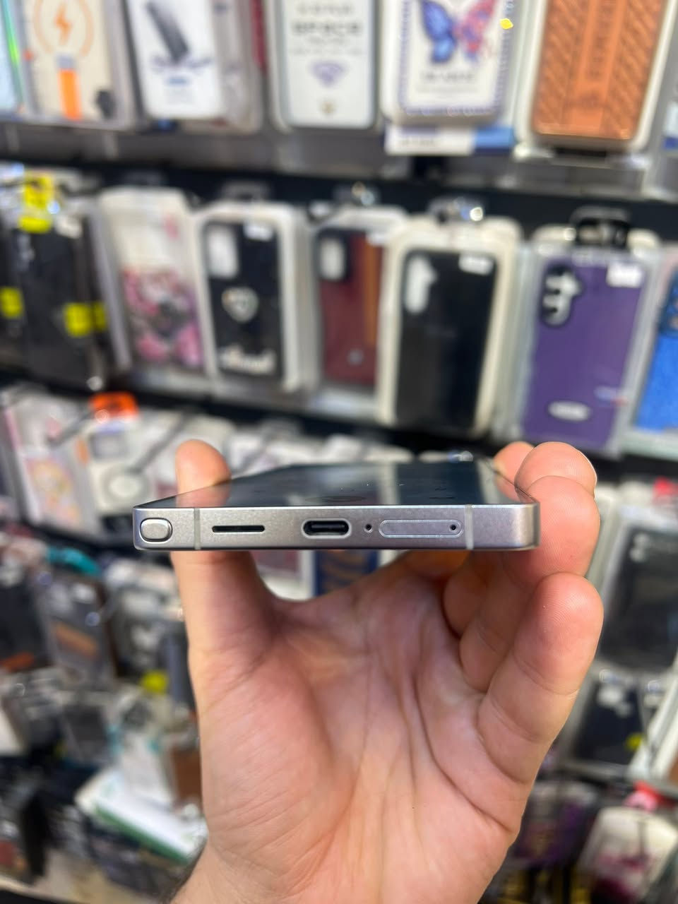 السلام عليكم
Samsung s25 ultra 256GB
نظافة ‎%‎
مكفول من التصليح ومن أي خلل
باكيت وكيبل إصلي
ضمان عين الفهد لكن بدون ضمان كارت شاشة
السعر مليون و25 قفل
مكاني بغداد العامرية
***********
