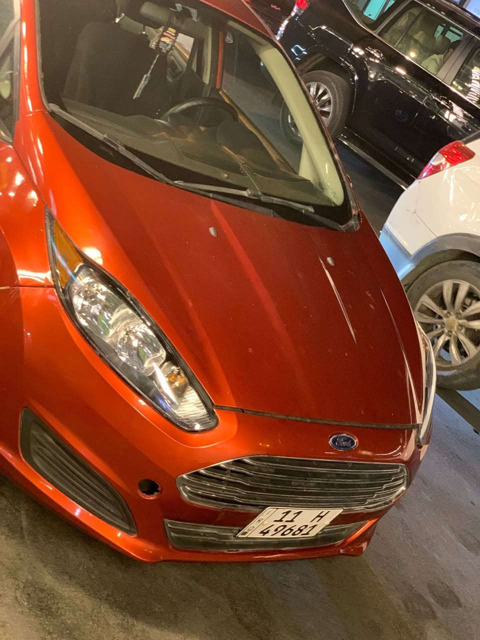 السلام عليكم …

فورد فيستا 2018 
السيارة كير مكينة كفالة 
حادثها امامي بنيد وجامة 
البنيد صبغ والدعامية 
السيارة خدمية ومرتبه ومال جناي 
رقم بغداد دولي باسمي 
مكان السياره كاظمية او حرية 
مواصفات se : تحكم سترين ،مانع انزلاق ، حساسات كاملة ، كامرة خلفية 
سعر السيارة 79$ وبيها مجال 
***********
 واتس ***********
