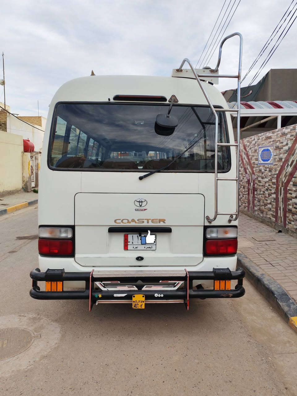 السلام عليكم
كوستر 2013 رقم بصره سياره جاهزه تخم برجستون حداديه ميكانيك تبريد محور قلاب ستاركس بيه رشه بالذيل بالصفحه الطويله والكصير رشه قليله يم الخصره مصفره هيئه وغرامات شرط المداور 
باقي التفاصيل ***********
مكان السياره الديوانية
