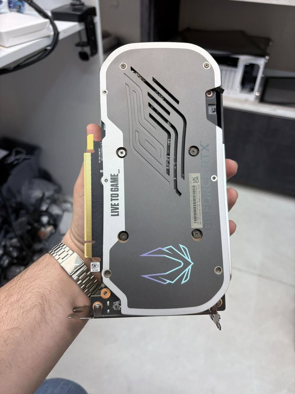 RTX 4060ti
ممفتوح مشتغل بس 6 ايام
النظافة 107%
كارت لطيف وقوي بالالعاب وخفيف عالجيب هم😂
توصيل موجود 
مكاني كربلاء 
السعر خاص


**إذا كنت صاحب هذا الإعلان وتريد حذفه لأي سبب، رجاءا أرسل رسالة إلى الدعم الفني**