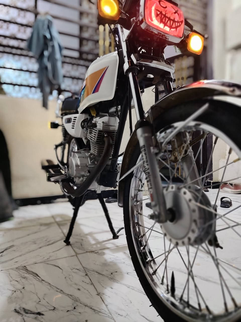 السلام عليكم دراجه نامه شلامجه للبيع موديل 20شاصي ومحرك ترهم بيع وترهم مراوس للاستفسار ***********
