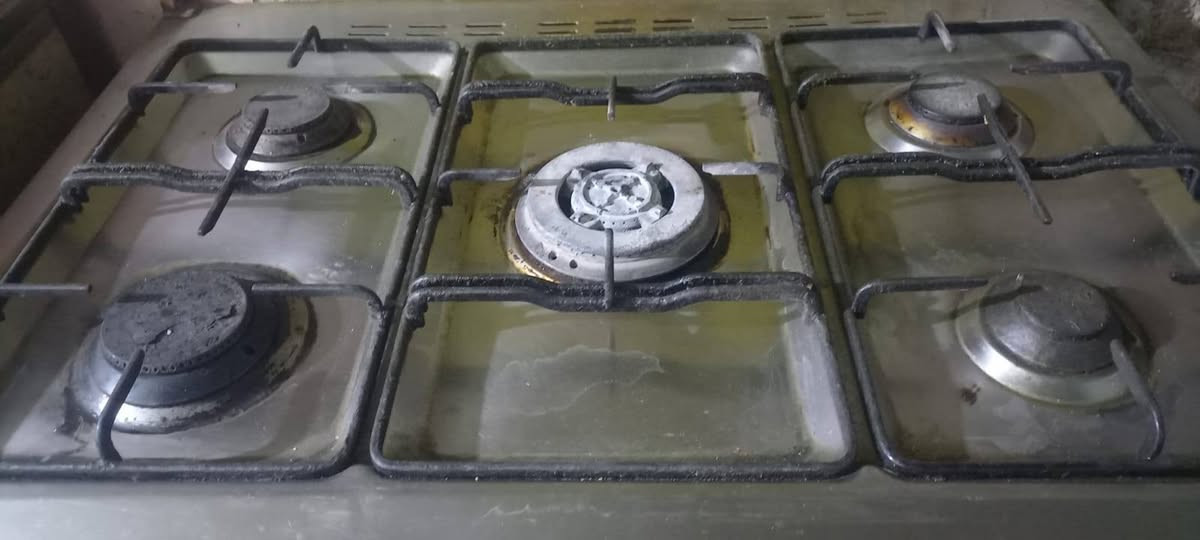 طباخات ثنين ينراد الهن تصليح بسيط +مبرده كلهن اريدهن ب125 الاستفسار ع هاذا الرقم ***********بي واتساب
