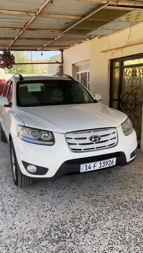 سلام عليكم سياره سنتافيه سبعه راكب سياره نضيفه خير من الله اشاير بل مري تحكم استيرن موديل ١٢ المكان قظاء المدينه سياره عائليه وارد خليجي سنويه بسمنه سعره ١٣٧وبيه مجاال الشراي يتصل ويدلل على الرقم  ***********
