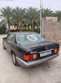 مرسيدس رئاسي • ١٩٨١ • رقم ميسان