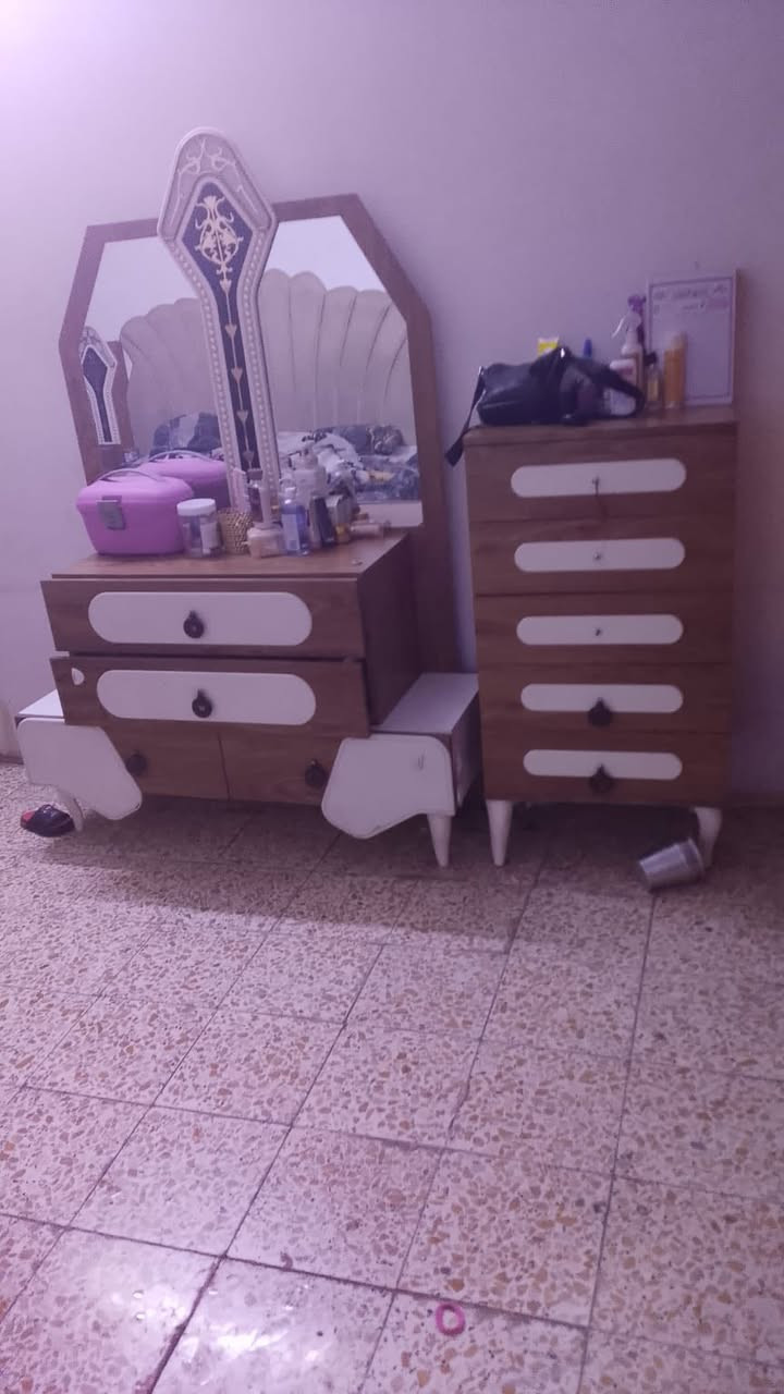 غرفه تركيه نظيفه 
سعره 300
العنوان بغداد الكريعات


**إذا كنت صاحب هذا الإعلان وتريد حذفه لأي سبب، رجاءا أرسل رسالة إلى الدعم الفني**