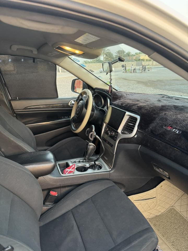 اللهم صلي على محمد وال محمد
السلام عليكم جيب لاريدو 2011 

رقم سليمانيةشرط تحويل

كفاله عامه ضربه وصبغ وتبديل شرط ع الفحص ابيع

لغود وشواصي كفاله وشرط السونار موجود بلصور

بدون فتح وبدون معجون وبدون دواخل ع الفحص كلها بلاد السيارة جداً نضيفه وشوفتها احلى من الصور بهوااي محرك 3600 مبدل جديد كارتون تبريد ثلج🥶 حداديه حلوى تخم تاير دلوب السيارة مال جناي 

الاتصال ***********
