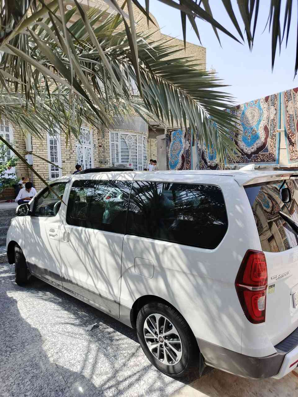 سلام عليكم
ستاركس مديل 23 كفالة عامه رقم بصرة ما عدا جاملغ الأمامي مرشوش نص كلير جلاتين فقط من كوريه فول مواصفات فتحات كلش للخير كروز قفل سرعه كشنات تدفئه وتبريد بيها ويلات اصليه لايت زنون كامل السياره كامله ما ناقصها شي دواخل بل نايلون شرط  ماشيه 53 ألف فقط 
السعر :345 وبيها مجال 
المكان البصره قضاء المدينه
الرقم ***********
غير متواجد على النت فقط اتصال 
إذا ما يعجبك أعبر المنشور يرحم والديك
