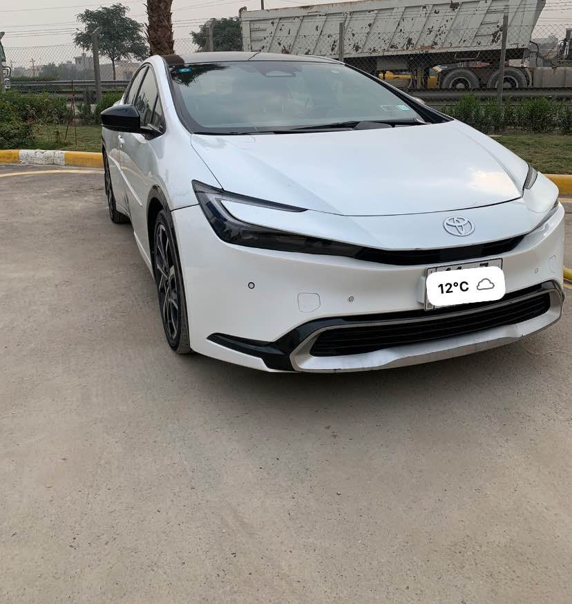 Prius2024xseprime/وارد 
براااايييم اعلى فئه 
🎨 اللون:ابض صدفي 
✔️الفئة/:- xse
⚙️ قوة المحرك: 2.0 Hybrid 
القوه الحصانيه :220حصان صاروخ🚀
🪑 عدد المقاعد: 5 مقاعد
🔋 نوع النظام: HEV (هايبرد)+بلك ان 
⛽️  الشحنه تمشيك 80 km

📈 تاريخ البريوس معروف بالاعتمادية والاقتصادية
ويل19 انج رياضي
بنوراما ع طول السياره. 
بلاك ادشن 
شاشه بالستيرن. قياده طوارئ 🚨 
كشنات مختم بالاحمار رياضي 
اناره بالدشبول حمره بلادي 
اناره داخليه لمس 
جام  بلادي مسكرت uv light 
🔘 بصمة تشغيل
⚙️ كير الكروان الحديث
🔥 ستيرن هيتر
تدفئه بالمقاعد 🔥
📱 شحن لاسلكي
👀 نظام النقطة العمياء
🎮 تحكم كامل من الستيرن
🛑 بريك طوارئ
📡 رادار أمامي وخلفي
📡 رادار مرآة يمين + يسار
📷 كاميرا أمامية + خلفية
🅿️ حساسات أمامية + خلفية
🧲 هند بريك كهربائي
🚦 أربع أنظمة قيادة:
SPORT 🏎 | ECO 🌿 | NORMAL 🚘 | CUSTOM 🔧
🖥️ شاشة لمس كبيرة
🎹 تبريد شاشة بيانو
📊 شاشة دشبول إلكترونية
📡 نظام تحكم تمشي .بانزين لو-كهرباء لو -هايبرد 
🚫 مانع انزلاق
🛣️ نظام تحديد المسار
 رادار360درجه 
اضافه الى رادار تفاعلي 📡
🔦 أضوية LED
🚪 حساس أبواب
🛑 نظام Auto Hold

 
بدون صبغ تبديل بالبنيد نفس اللون وبي كم رصعه اثر التحميل  وبيها طخات. راجعه pdr بالجامغ والباب وكم 
ارباك دركه. فقط. بس دركه. 🗒️
بدون شواصي 
ماشية 23mi
*********** بغداد, العراق
