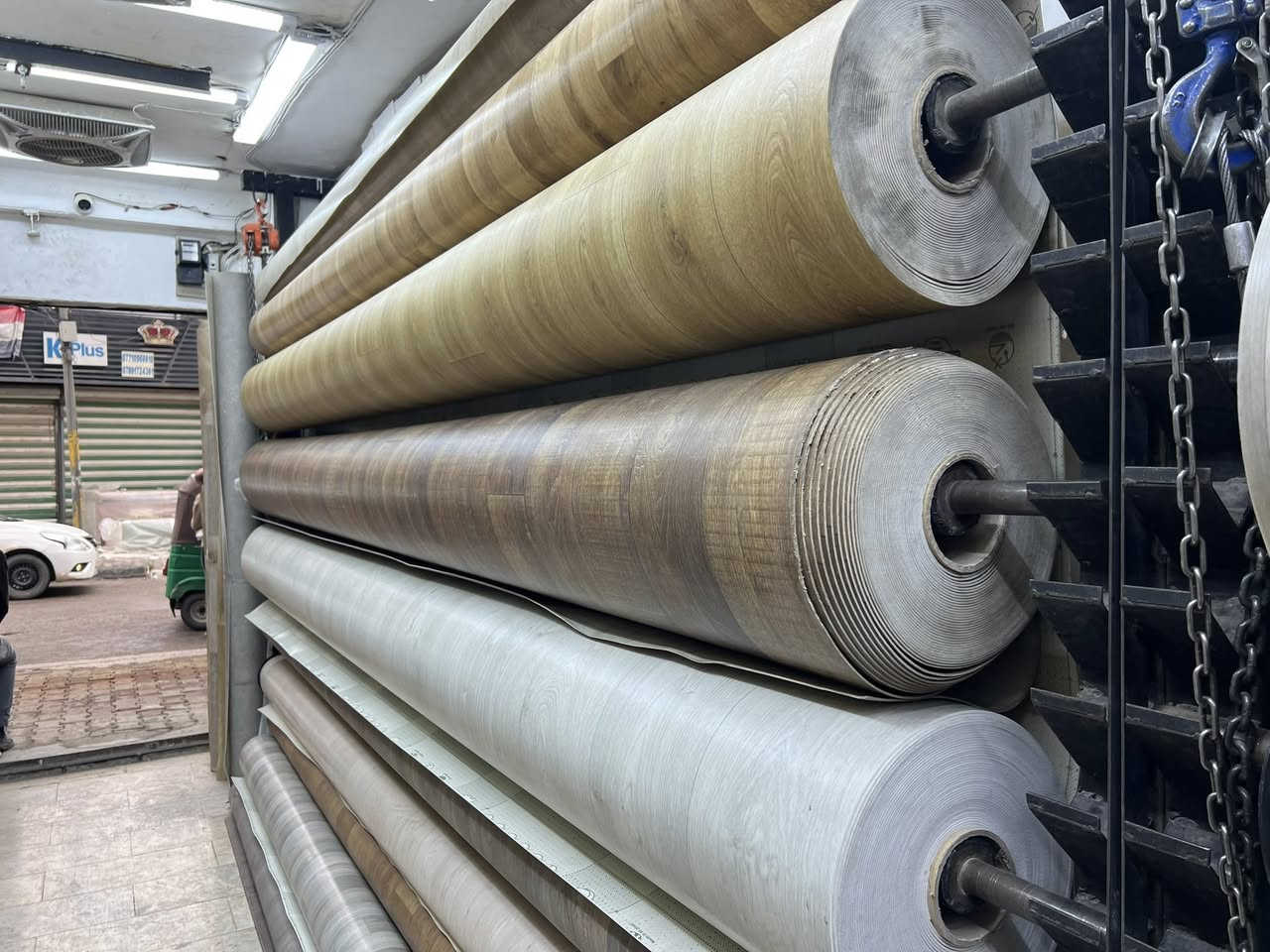 🚨 تنويه مهم 🚨  
🔹 للمساحات الصغيرة (20 متر وأقل)  
💰 سعر المتر 75 ألف (عمل فقط)  

🔥 رواز الديكور العصري 🔥  

✔️ تنفيذ السقوف الثانوية  
✔️ تغليف الجدران  
✔️ تركيب أبواب الركديون  
✔️ تغليف الأرضيات (باركيه – PVC – لامينيت)  
✔️بديل الشيبورد +بديل الحجر +بديل المرمر 
✔️ديكور شاشه بلازمه +جميع القواطع 
✨ شغل نظيف + دقة عالية + تسليم بالوقت  

🔹 المساحات الأكبر يتم احتساب السعر بعد الكشف  
❗ تريد كرسته او عمل تريد فقط عمل   

📍 العمل داخل بغداد  
📞 ***********  

💬 راسلنا خاص واحجز م
