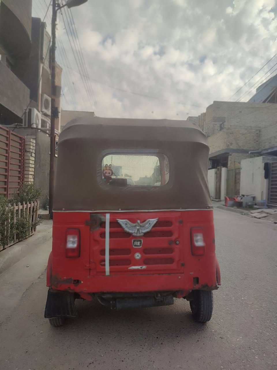 سلام عليكم للبيع موديل 18
رقم وسنوية انكليزي تحويل ثاني يوم 
تكتك مكينه حلوه ماتسمع صوتها تكتك كبل للشارع العنوان بغداد الشعب السعر 5,100 وبيها مجال الرقم ***********
