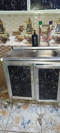 للبيع • خزانة