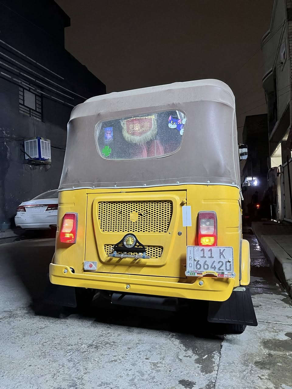 السلام عليكم
تكتك2021
بيهاا ضربه بلصفحه
محرك مكفول
كهربأيات مكفوله 
ب7600
***********
ملاحظة مصبوغه عام للجماليه
