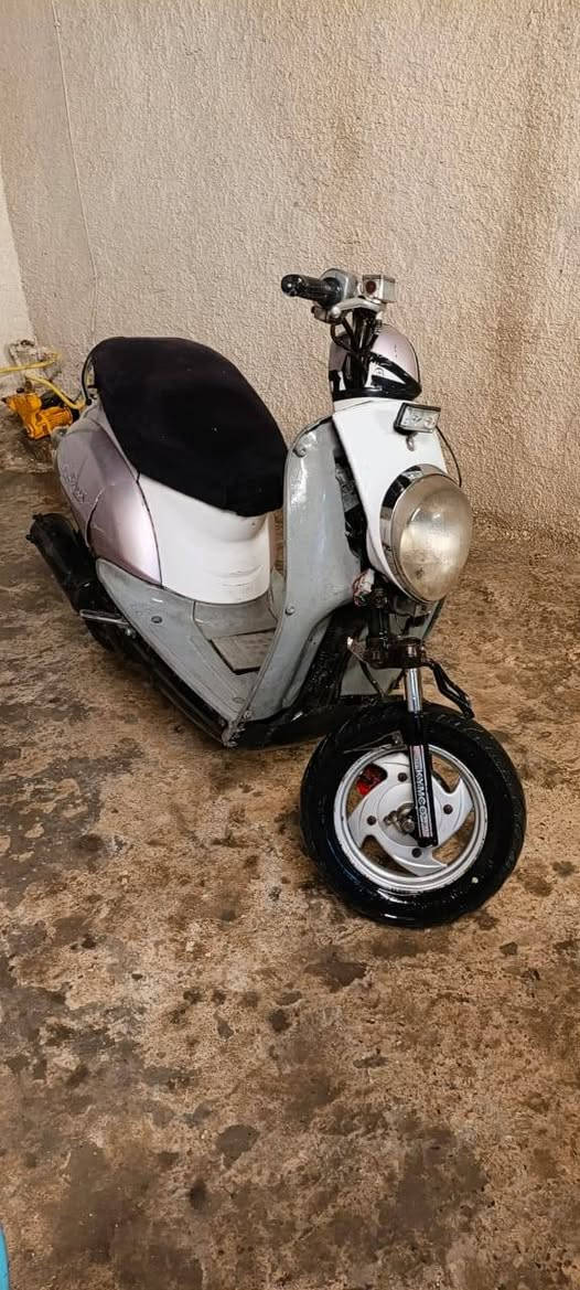 كامكو كيمي سرعه ١٢٠ مجفته قبل فتره بيهه الكابريته تخربط كهربائيات شغاله محركهه زين مكاني الدورة ابو دشير
قفلهه 250
***********
