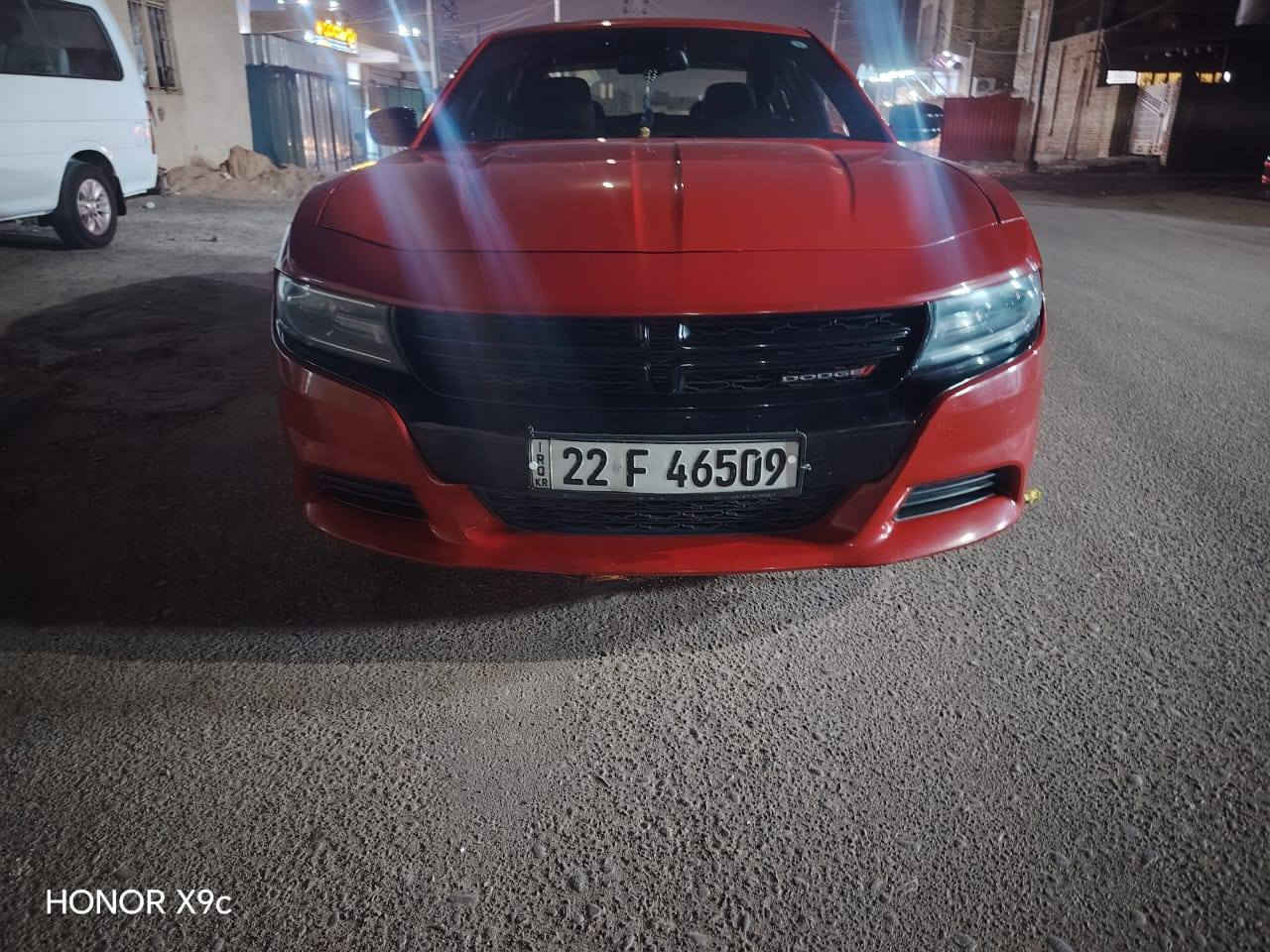 جارجر مديل ١٨ اصل رقم شمالي بسمي السياره داخله كلين بالعراق صار بيهه جاملغ امامي بدون دواخل ايرباكات سليمه السعر ٢١٨ وبيهه مجال بصيط *********** سونار كدامكم
