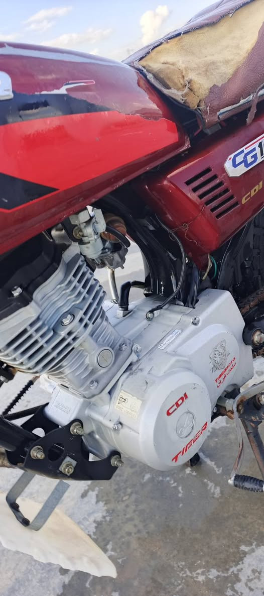 ماطور للبيع تايكر ٤كير 
موديل ٢٠٢٠
سعر٣٧٥بي مجال


**إذا كنت صاحب هذا الإعلان وتريد حذفه لأي سبب، رجاءا أرسل رسالة إلى الدعم الفني**