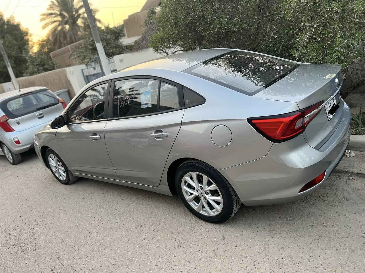 السلام عليكم عندي mg5 موديل 2023 مبدل بنيد وجاملغ السايق بدون ايرباك ماشية 40 الف قابل للزيادة بدون مواصفات اقل فئة ب اسمي شرط تحويل مباشر سيارة مرتبة واستخدام شخصي 
السعر 93 وبيها مجال ماكو اي تعامل ب التلفون الشراي يجي ويدلل ما اقصر وياه بالسعر 
اي مكان تحب تفحص سونار حاضر اني بس ما اشارك لا نص بنص ولا شي تجي تفحص وتكلب بعينك وتاخذ عيوني 
العنوان بغداد اليرموك 

***********

