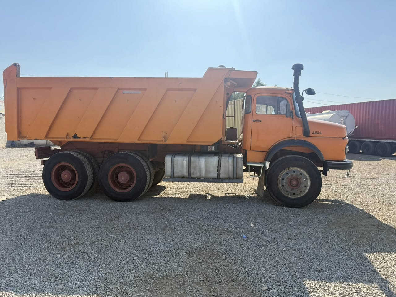 السلام عليكم للبيع اقجم موديل 80بلادي بدي بلادي شاصي مكفول قماره المانيه مبخره خارج وداخل مجموعه ج ف 18 كير 130جديد مكينه ستندر لا صرف ولا بخار تخم تاير رقم بغداد نكليزي بسمي سياره جاهزه سعر 60وبيها مجال الاستفسار على الرقم ***********
