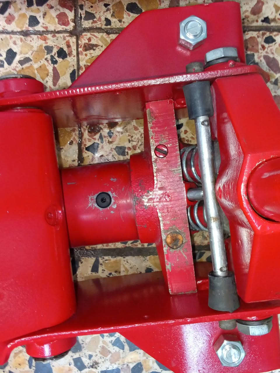 ⭕يوجد توصيل لكافه المحافظات

جك عربانه  تمساح ضخم دبل بستم نوع ثقيل 5 طن  اخو الجديد استعمال قليل  باب اول 
شغال وعل الفحص شرط الشغل + فحص امام المندوب السعر 105 الف
***********
