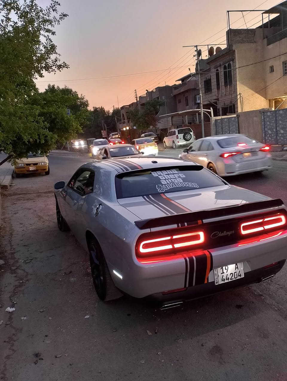 السلام عليكم 
جالنجر 2023 SXT
 رقم كربلاء الدولي
هزه سنويه وارقام جدد باسمي شخصيا 
تحويل وين ميعجبك 
مكينه 3600
حادثه جاملغ وبنيد وطخه بجاملغ خلفي 
صبغ 4 قطع صفحه سائق وبنيد
بيه تعمير بدايه شاصي ولغد يسره بدايته
مواصفات SXT معروفه
ماشيه تقريبا 30 الف 
لايت زنون اصلي 
عدسات اوركال متغير 360 لون
كير ومكينه وصدر وتبريد مكفولات 
مكانه بغداد الكرخ 
***********
السعر 158مجال بسيط بغداد, العراق
