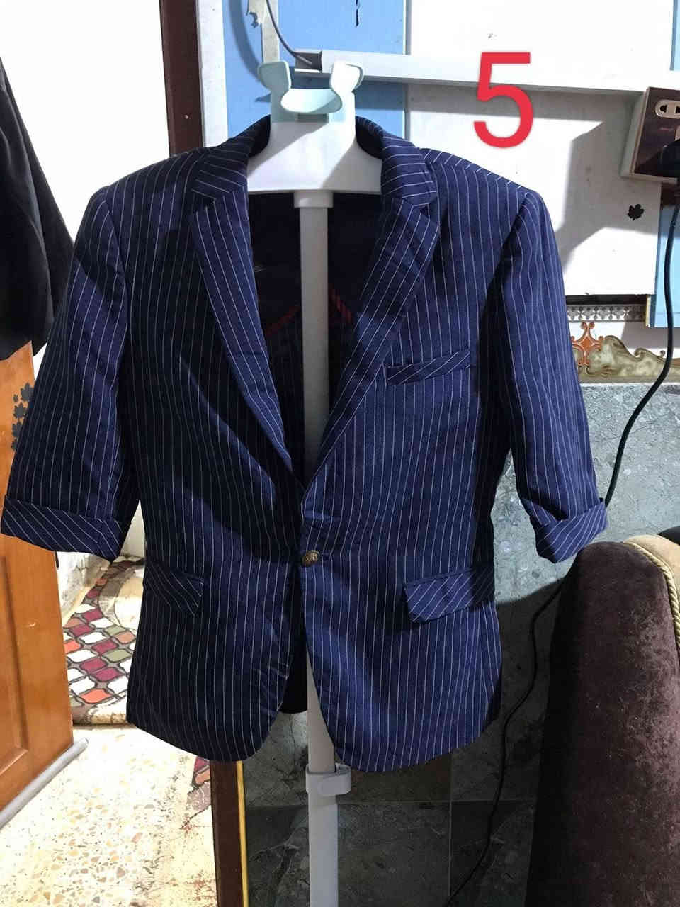 مكاني ناصريه القطعه ابيع جملة فقط تاخذهن كلهن ب٢١٠٠ دينار احسبلك القطعه مكوي و مغسول و تعبت عليه والله و ربحي كلش قليل بس احسن من الماكو. 

***********
