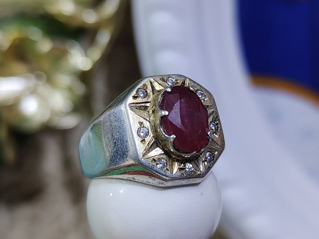 ياقوت افريقي فرط الرمان قطعه تحفه ومميز السعر 65 الف للطلب ***********
