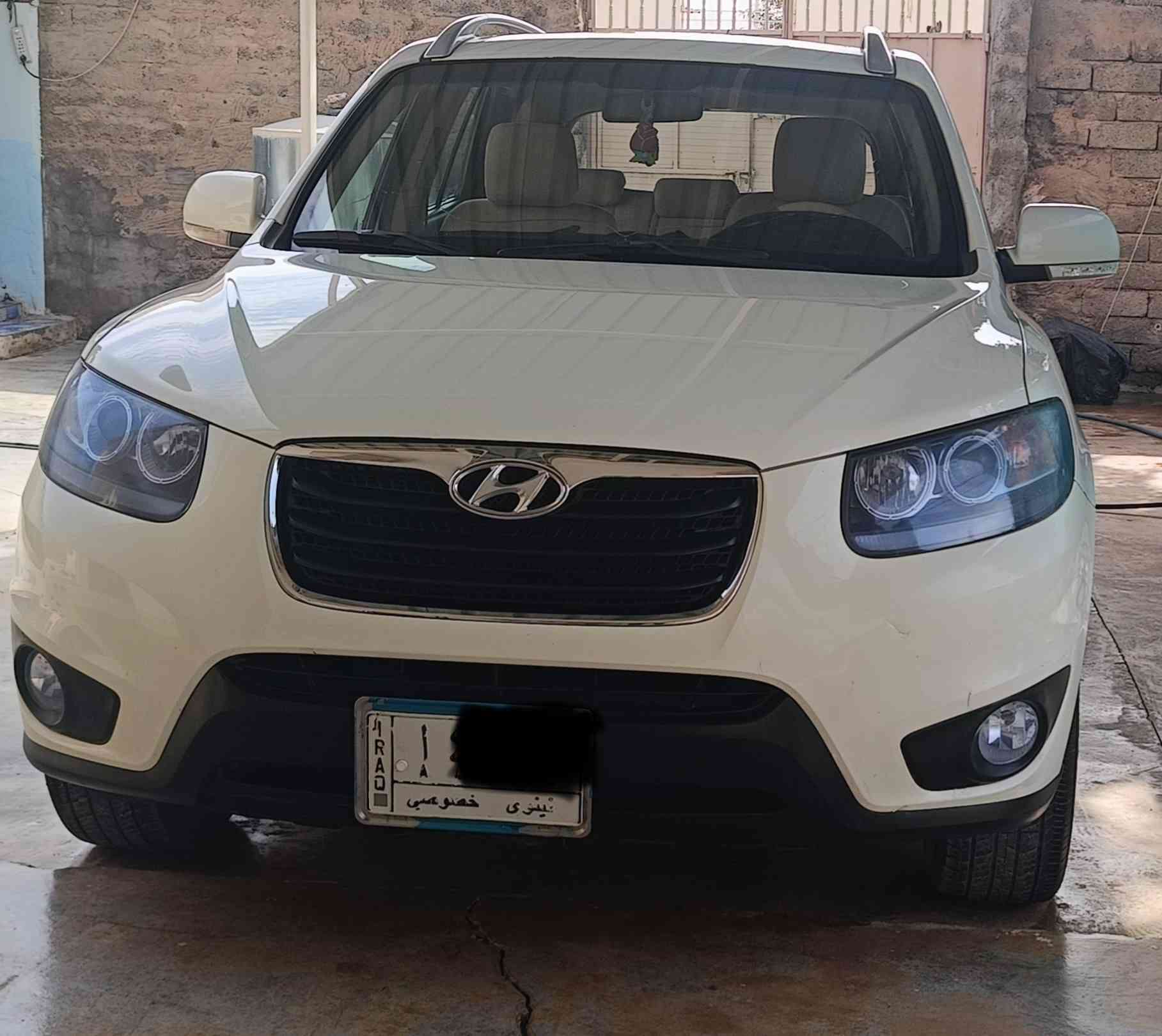 سنتافي 2010خليجي 
2/بدون صبغ 
3/كير شرط/ محرك بداية نفخ
4/سلايد+حساس خلفي+بدون بصمه/سويج
5/مثبت سرعة محرك سته 3500
6/شاشه+كاميرا+طاير شد جديد+مراية شفط
7/رقم نينوى مشروع وطني 
8/سنوية لحد 2029 بسمي 
9/(شرط تحويل)
10/كابون بنزين اكتروني 
11/السعر 160 بيا مجال للطيبين 
اخوان بس إلي شراي يخابر وتحياتكم رقم ***********
