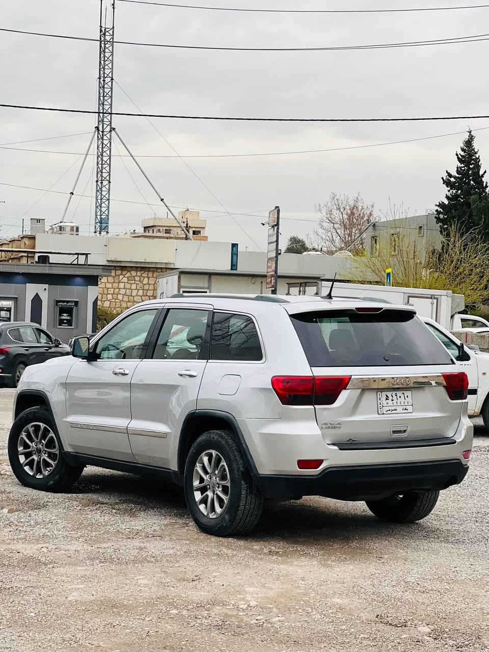 Jeep Laredo 2012
دووپەلە بۆیاغی هەیە ساغ
چوار مۆدی لێخورینی هەیە
سوکان ڤۆلیۆم 
تەبرید مەرکەزی 
کوشین کارەبای
پێش و دوای حەساس 
هەمووگیانی لەسەرشەریکە مایتەوە
رەقەم و سنەوی پلاستیکی لەگەلە 
كێشەی مەدەنی مالی مەدەنی بەشەرت
گێرومەکینەوکارەبای دەعامی بۆ دەعامی بەشەرت .
شوین هەولێر
سعر 88 وەرەقە و مەجال
بۆ زانیاری زیاتر نامە بنێرن لە خزمەتدام . أربيل, العراق


**إذا كنت صاحب هذا الإعلان وتريد حذفه لأي سبب، رجاءا أرسل رسالة إلى الدعم الفني**
