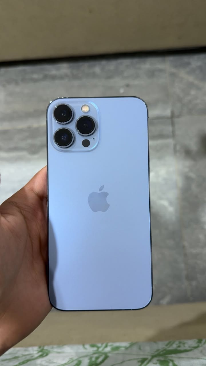 السلام عليكم ايفون 13دبل شريحة للبيع بطارية 78 ذاكرة 256 نموذج M للاستفسار راسلني خاص او راسلني وتساب ***********
