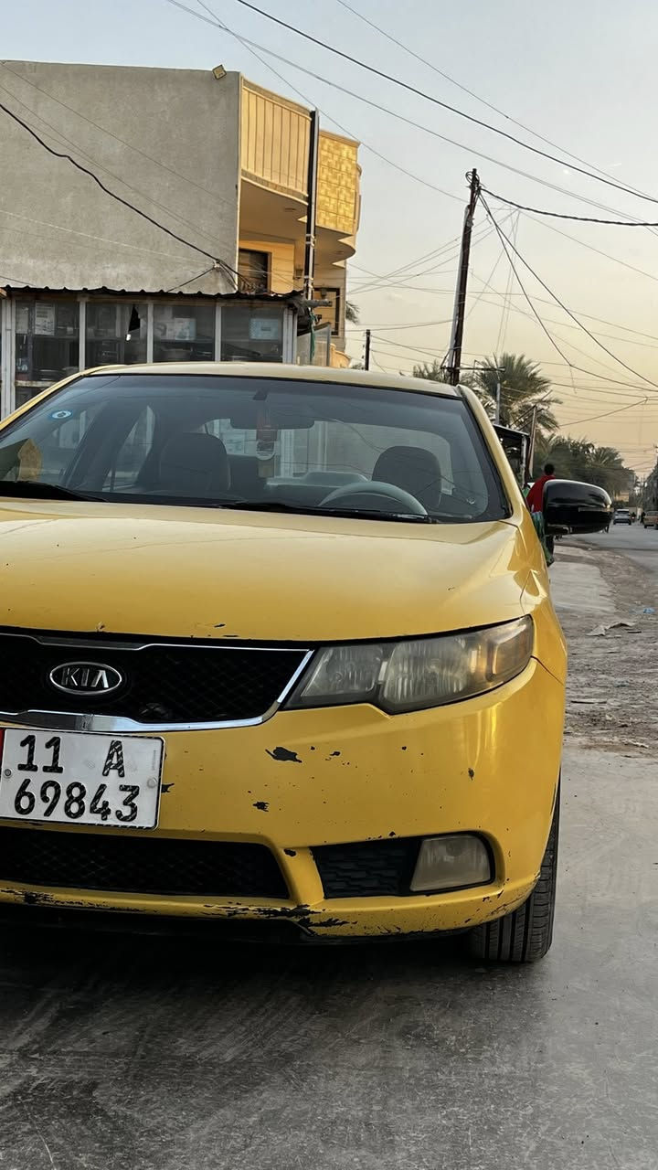 سلام عليكم  السعر (٨٣) قفل  🔒
كيا فورتي موديل ٢٠١٠ 
محرك ٢٠٠ دوش المرغوب 
وارد امريكي السياره نضافتها بلصور   حادثها فقط باب الايسر  
رقم الماني جديد 
مواصفاتها  تحكمات ستيرن جهتين بيها نضام ال ( ABS)  والمثبت السرعه كروس  وتحكم صوت كامل ومانع انزلاق كله شغال تايرات جدد صدر جديد داخل نضيف على وضعه السياره جاهزه فول الفول شغل واطلع مابيها كل عيب تاخذها منا تطلع تشتغل تكسي بيها منا  يعني السياره كامله مكمله تجي تفحص تقتنع تجرب يلا تاخذ  
رقم صاحب السياره ***********
مامتواجد عل نت اتصل وتدلل
