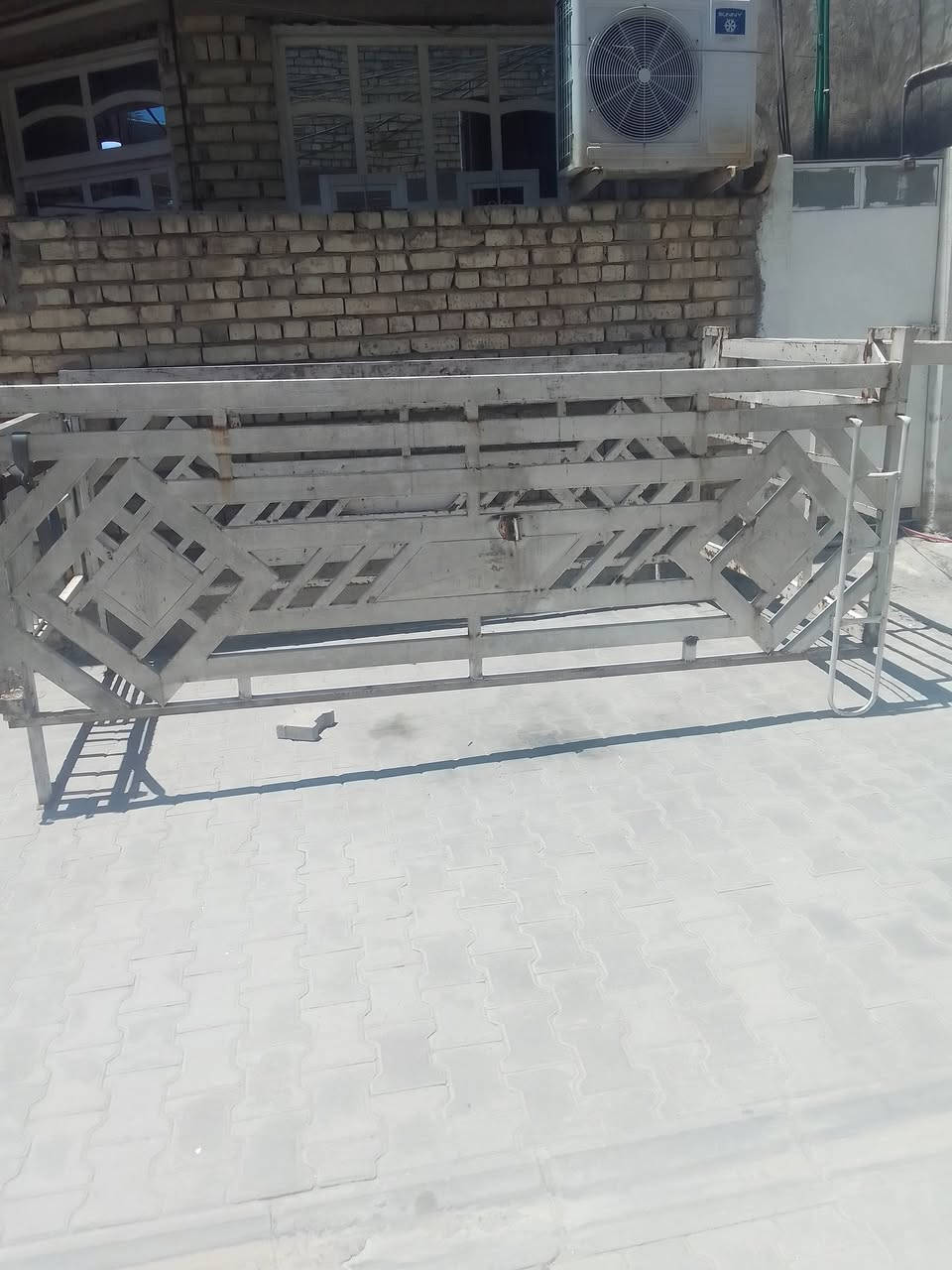 محجر فحل للبيع  بيه خياسات قليله كلش٢٥٠ وبيه مجال.. الشراي يتصل *********** المكان سبع أبكار بغداد.

