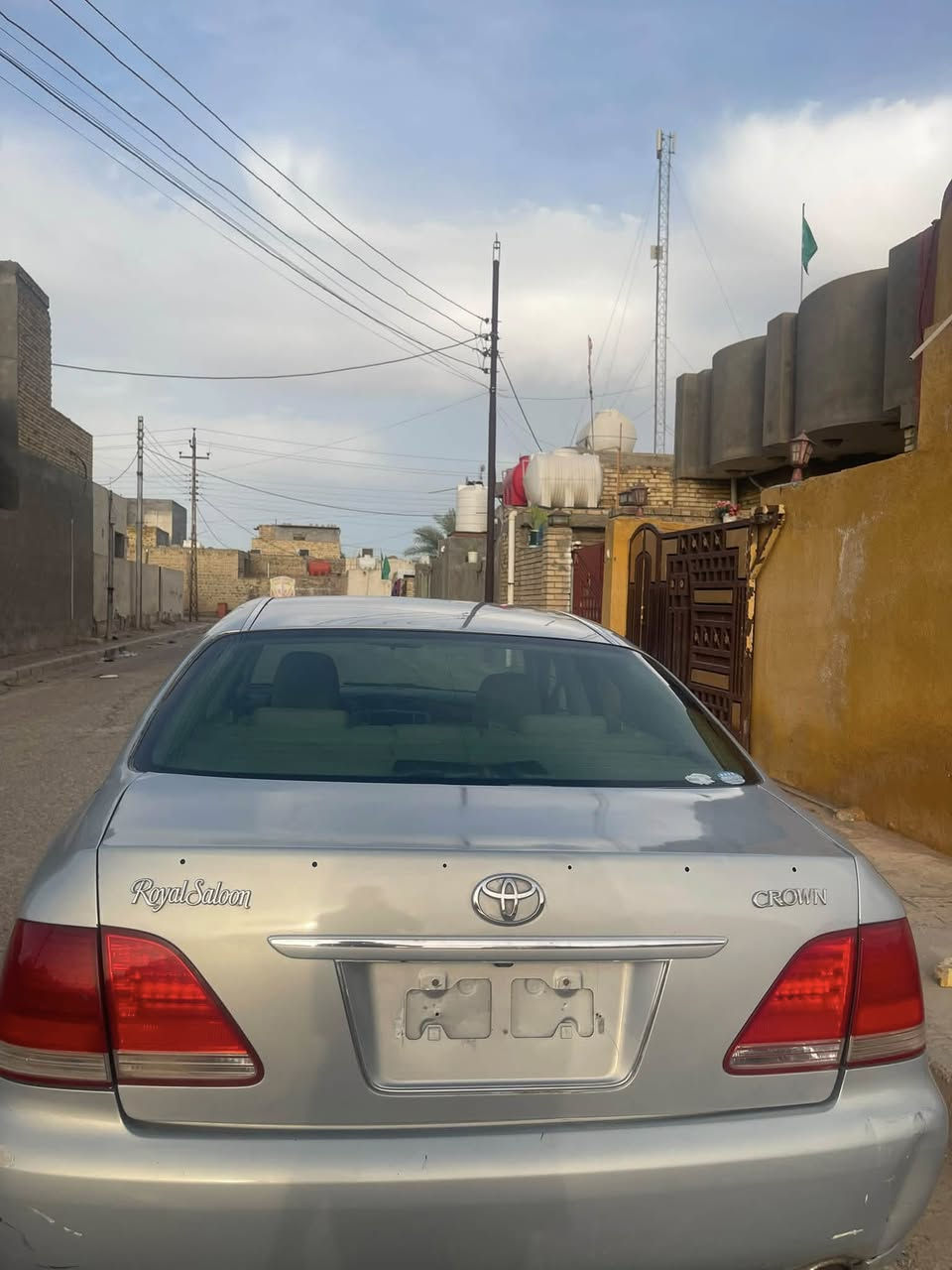 للبيع شاهينه بيه ارقام فقط السياره بيع او مراوس
بيه كص جنطه بصمه سوده
مواصفات السياره 
2 دكم
كشنات كهرباء كلهن 
6بصمات
 إشارة ترحيب عنده الاقتراب 
كير 6 نمر
 مثبت سرعه 
 كشنات كهربائيه
شاشه
 مكان السياره ميسان العمارة
السعر 34 وبيها مجال
للإستفسار ***********
